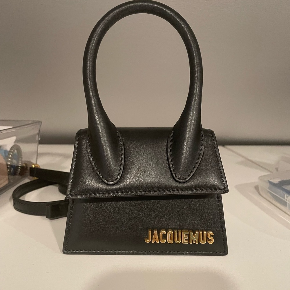 Jacquemus Le Chiquito